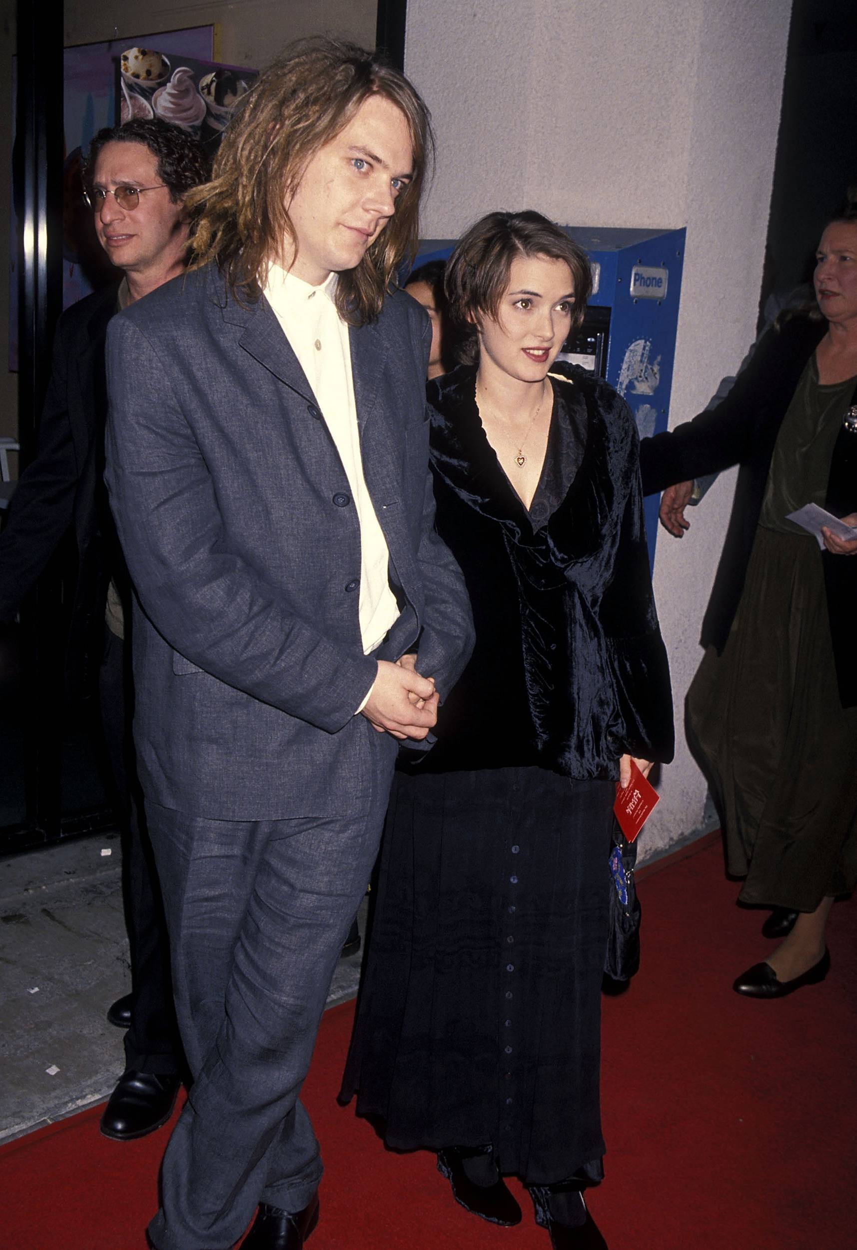 HQ_00004.jpg HQ_00004.jpg