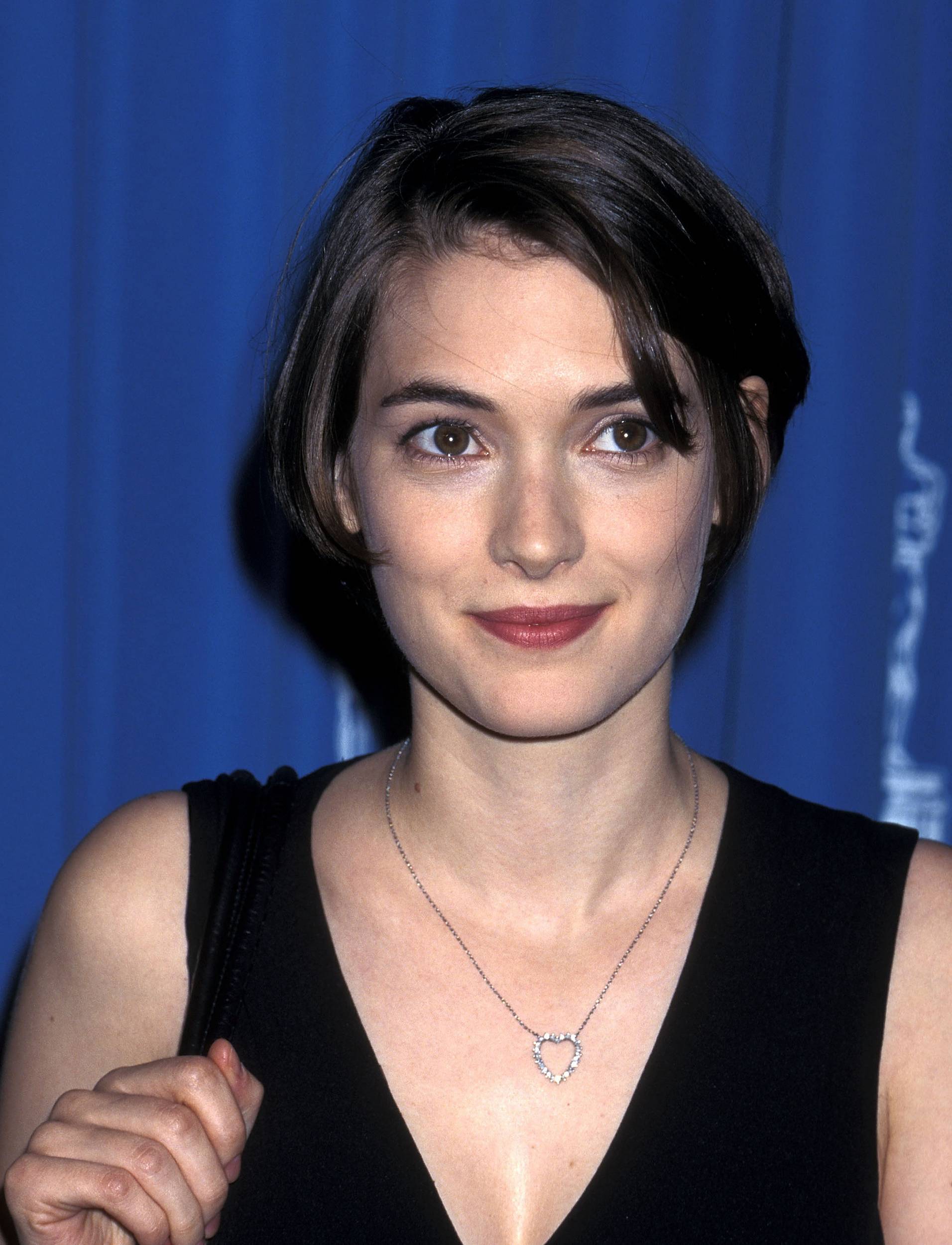 HQ_0004.jpg HQ_0004.jpg