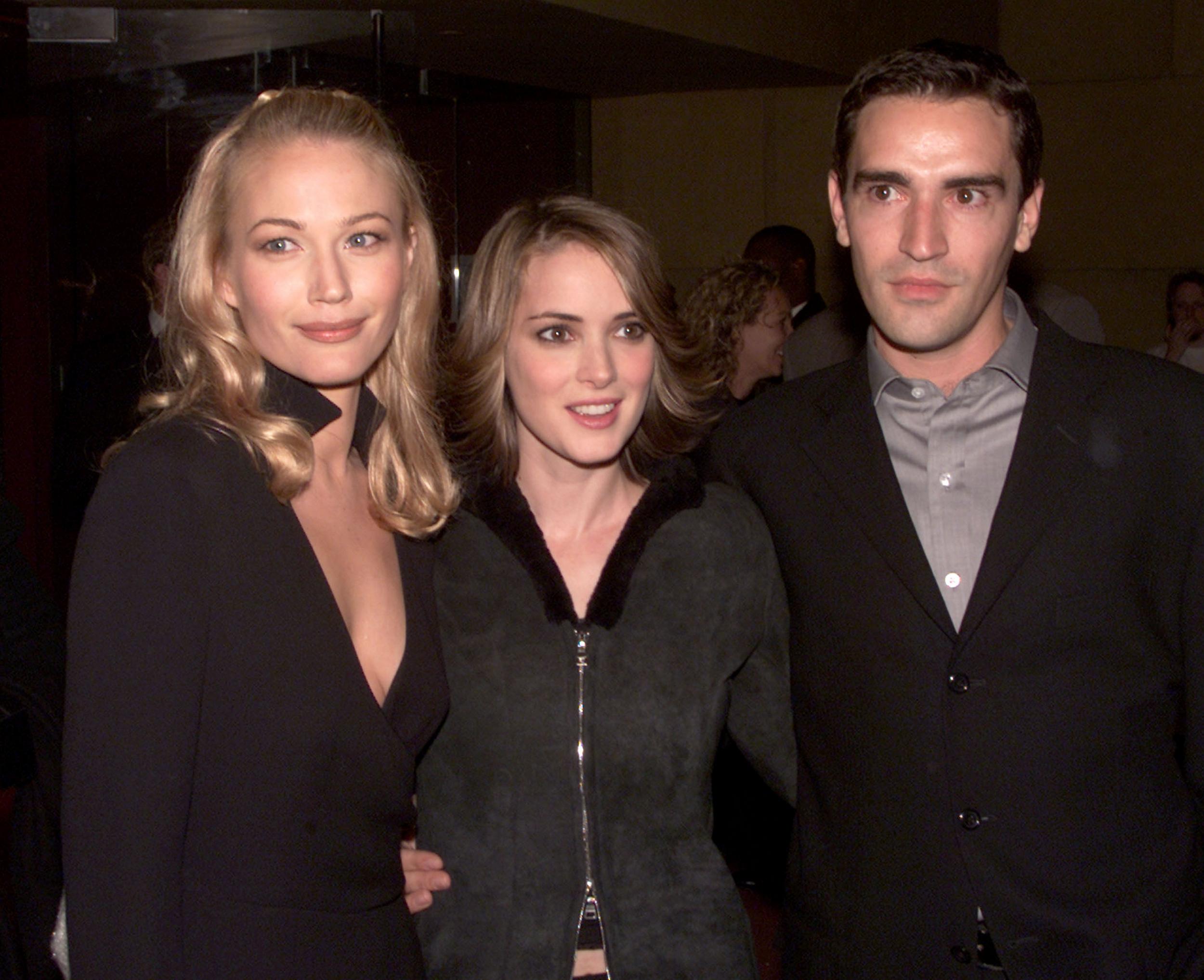 HQ_0006.jpg HQ_0006.jpg