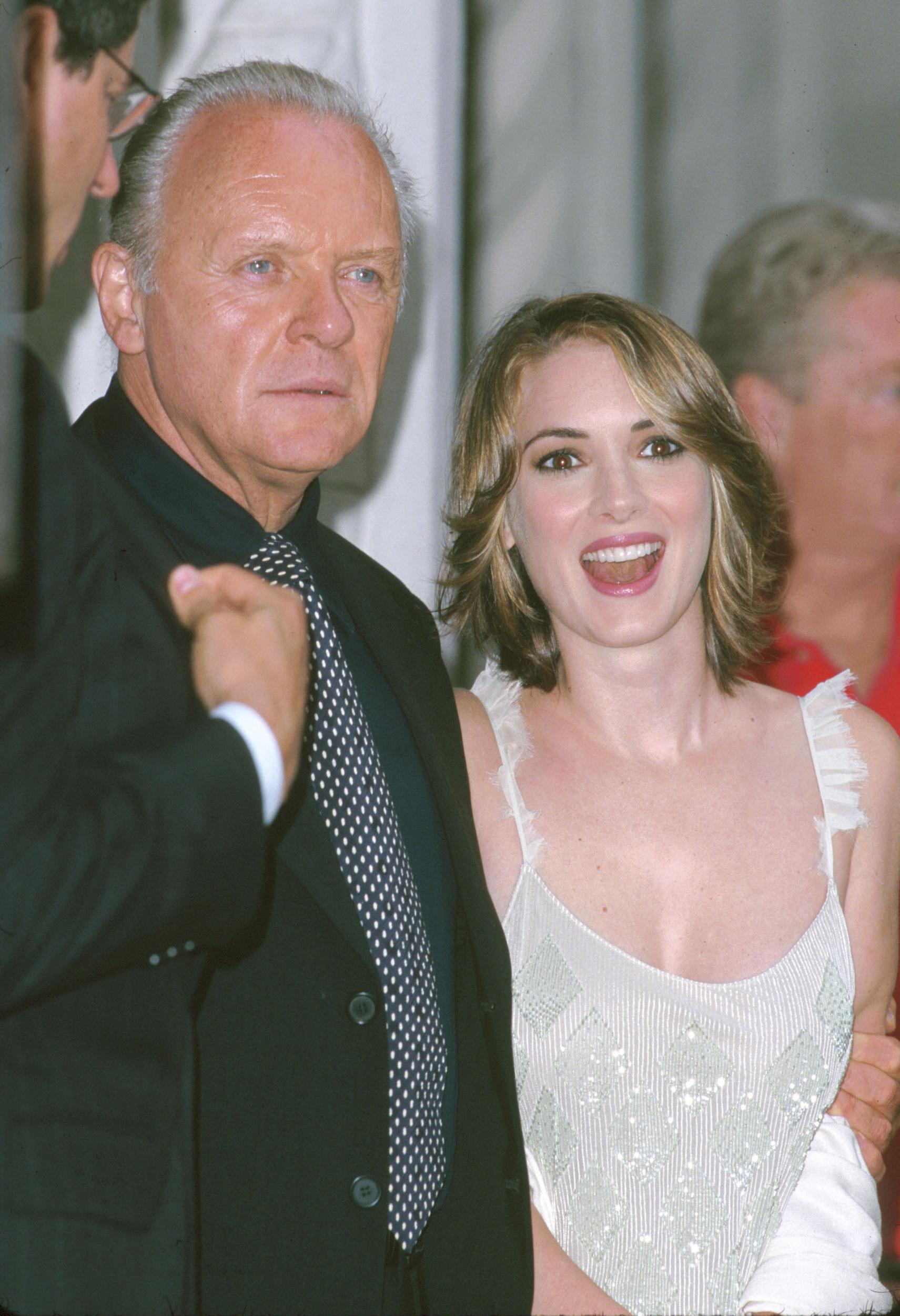 HQ_0013.jpg HQ_0013.jpg