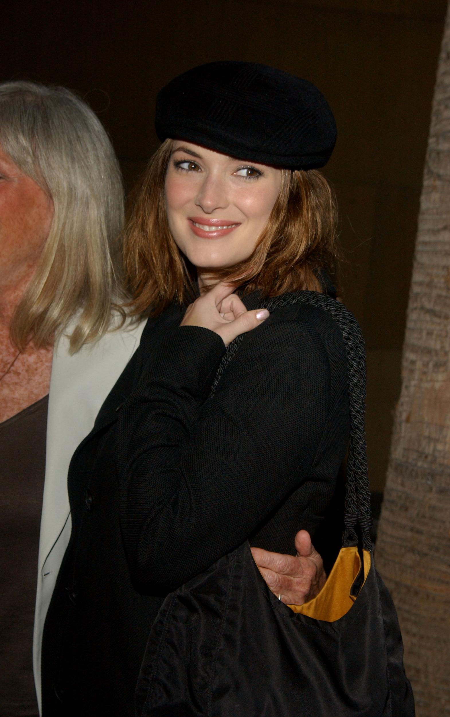 HQ_0019.jpg HQ_0019.jpg
