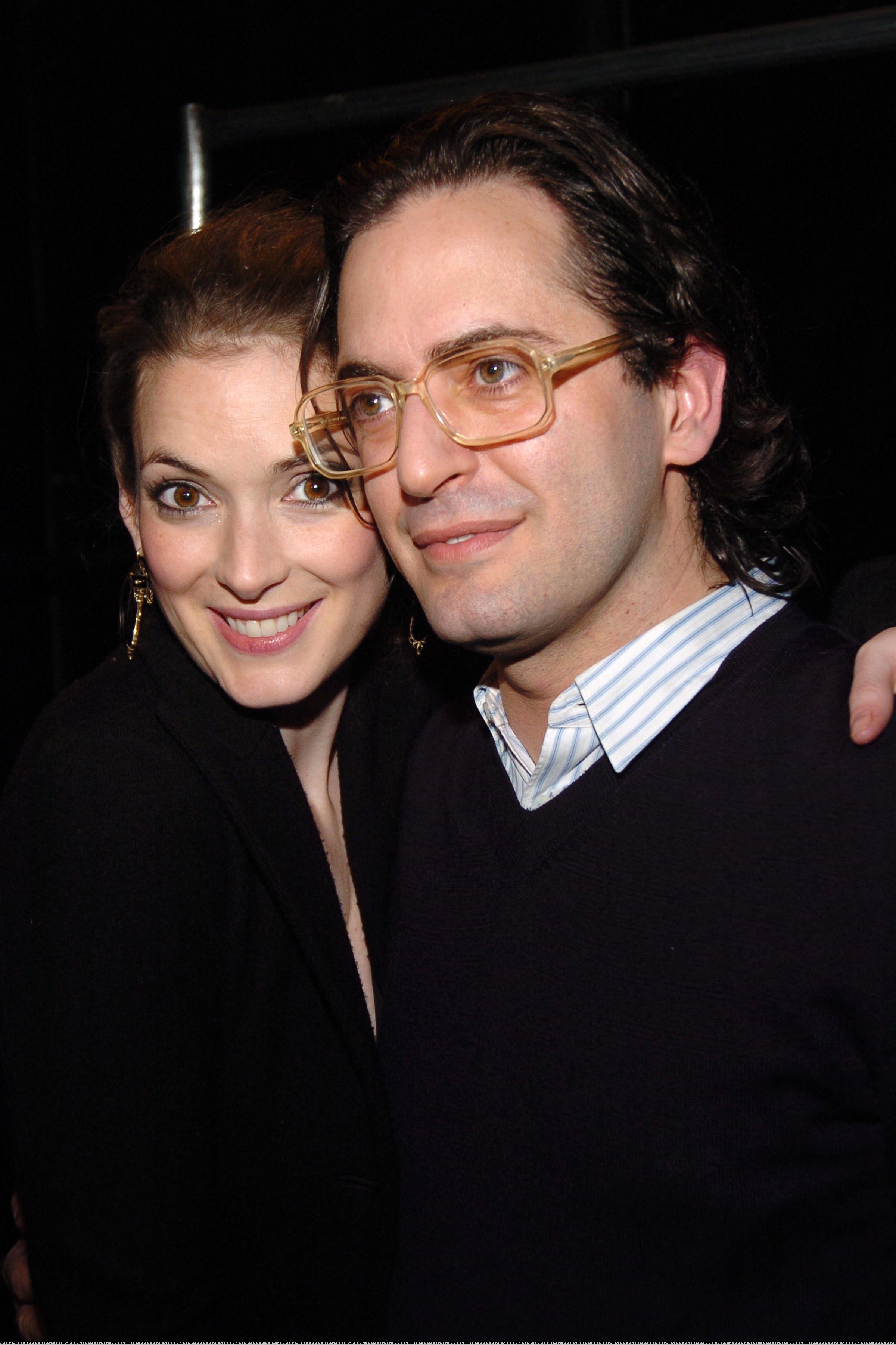 hq055.jpg hq055.jpg
