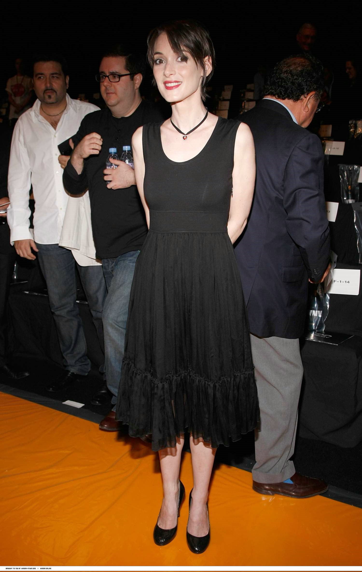 hq-012.jpg hq-012.jpg