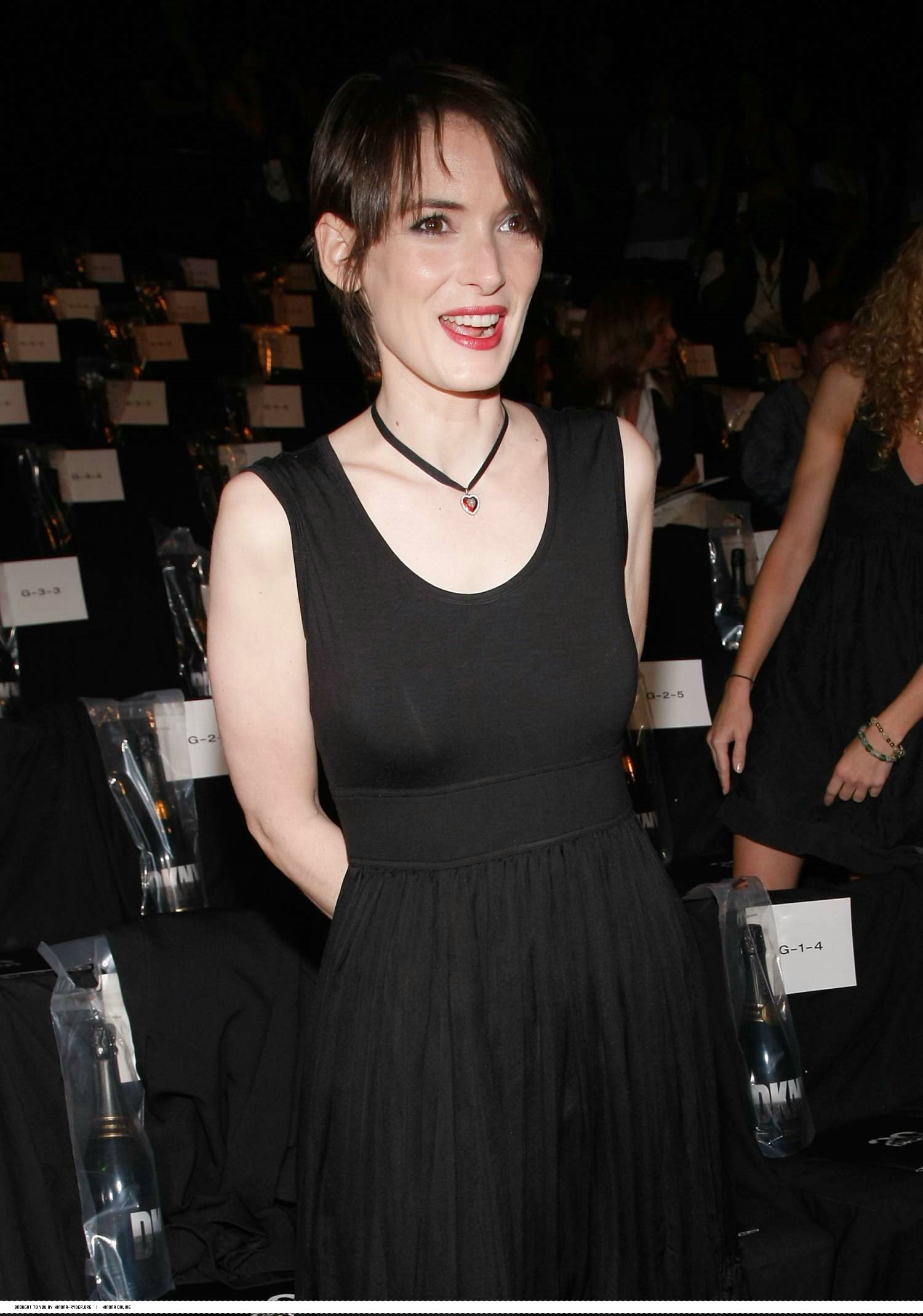 hq-018.jpg hq-018.jpg