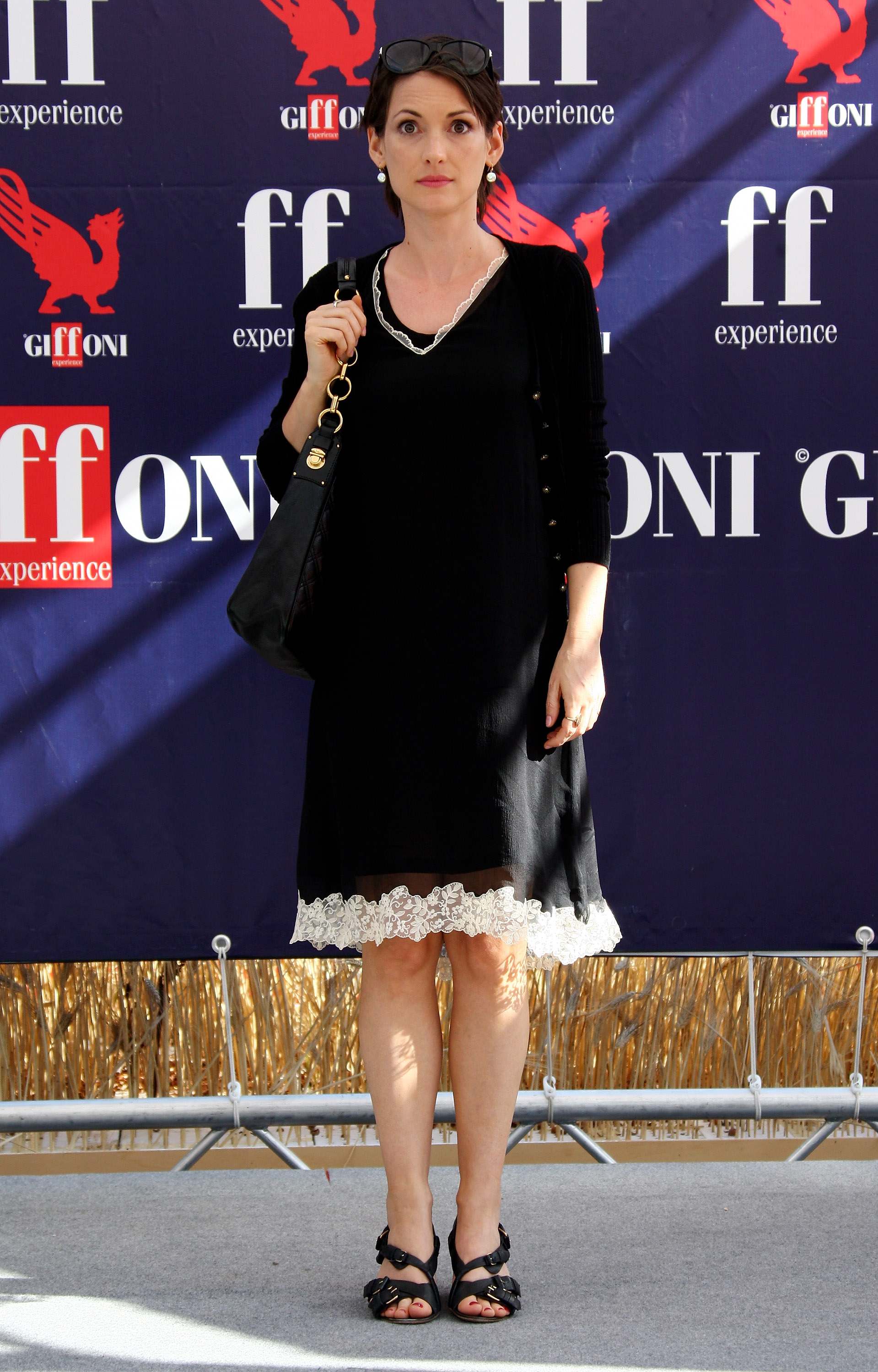 HQ_030.jpg HQ_030.jpg