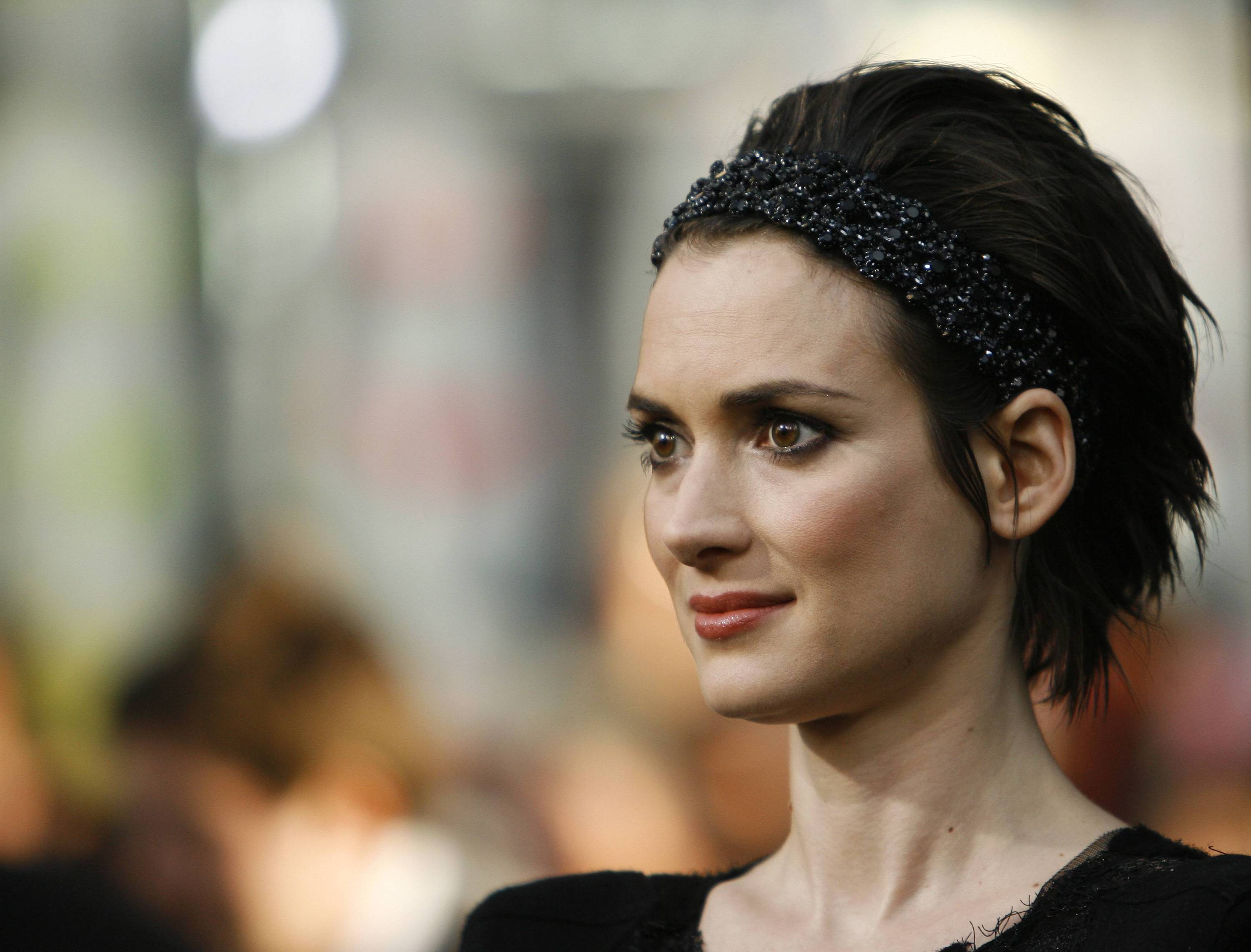 hq065.jpg hq065.jpg