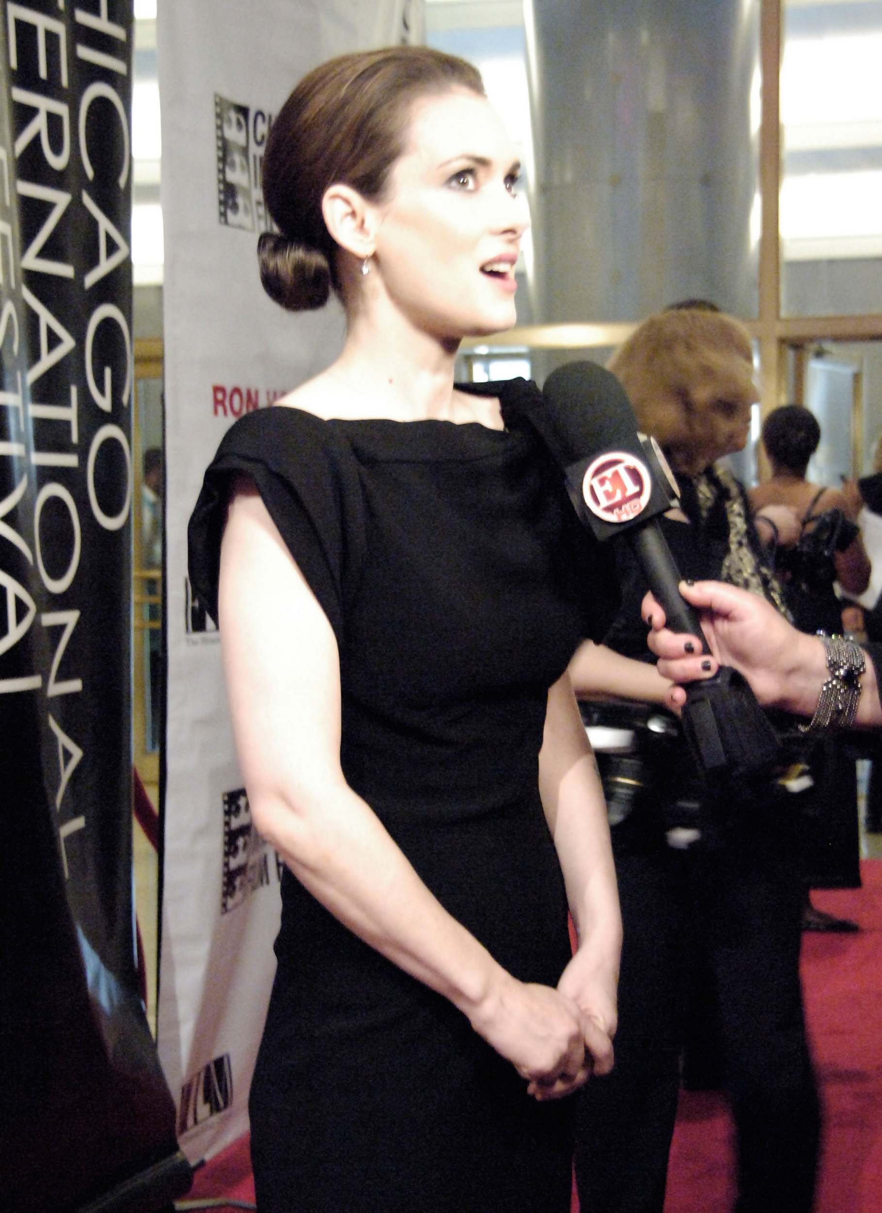 HQ-002.jpg HQ-002.jpg