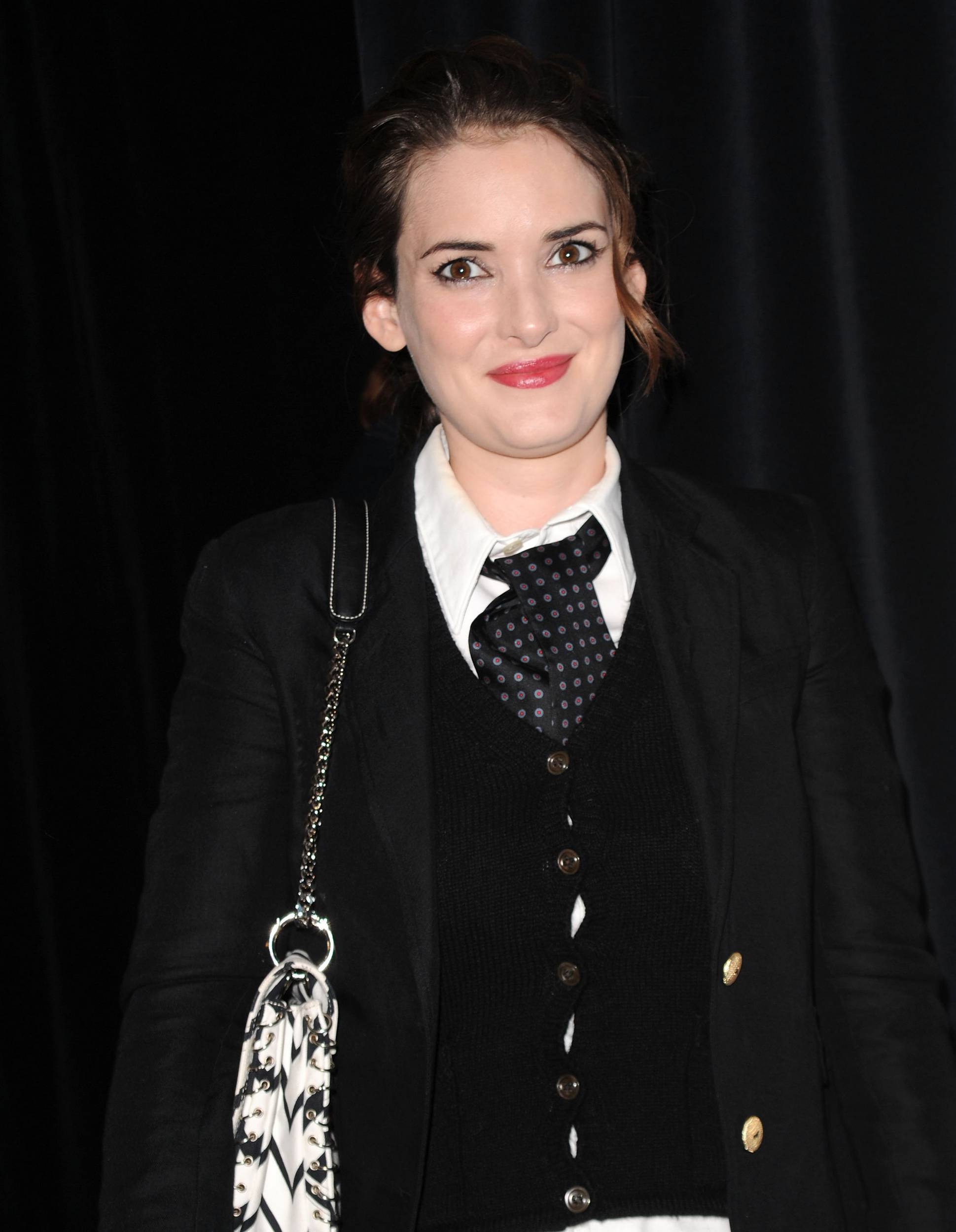HQ-003.jpg HQ-003.jpg