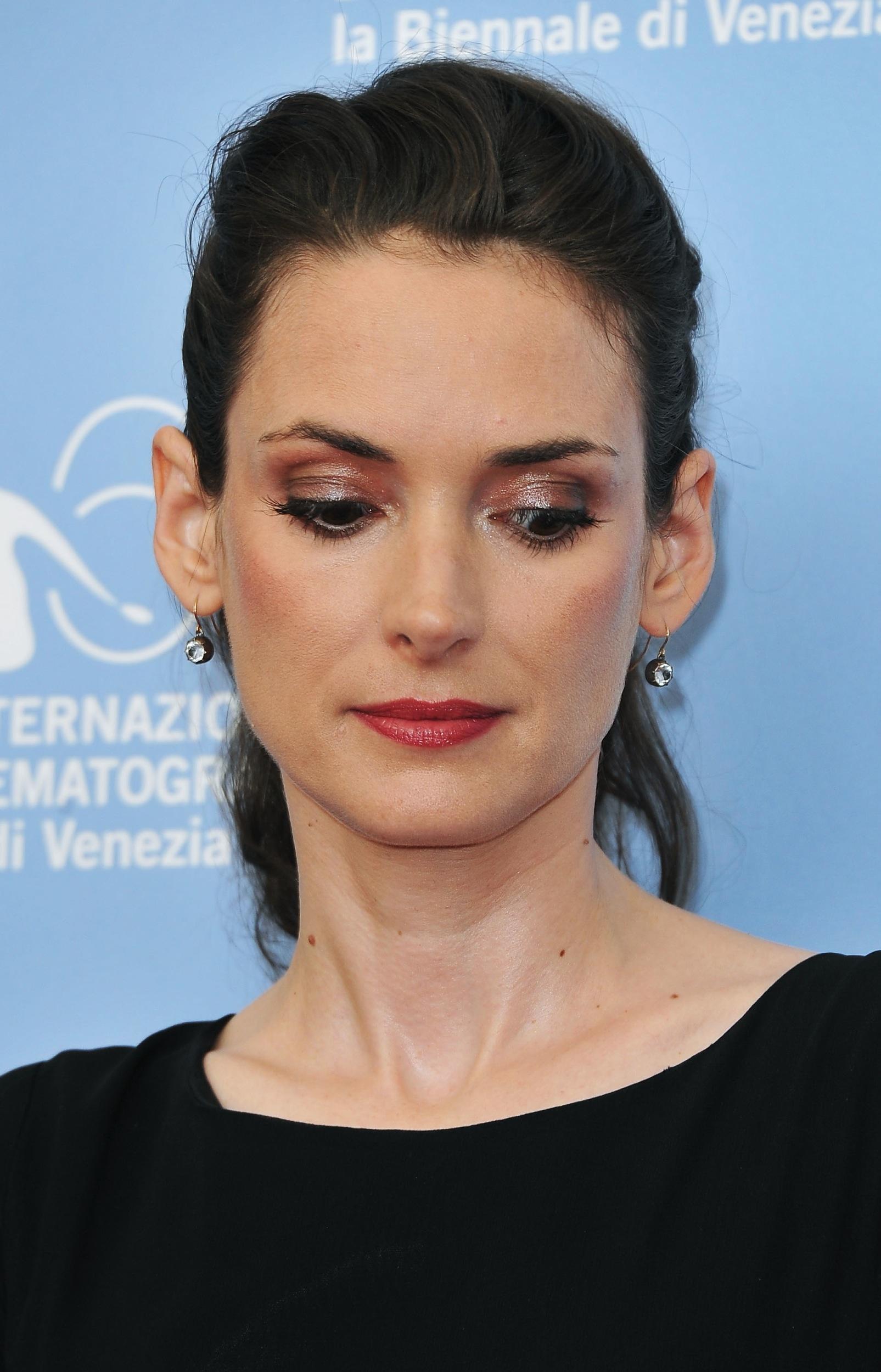 HQ_019.jpg HQ_019.jpg