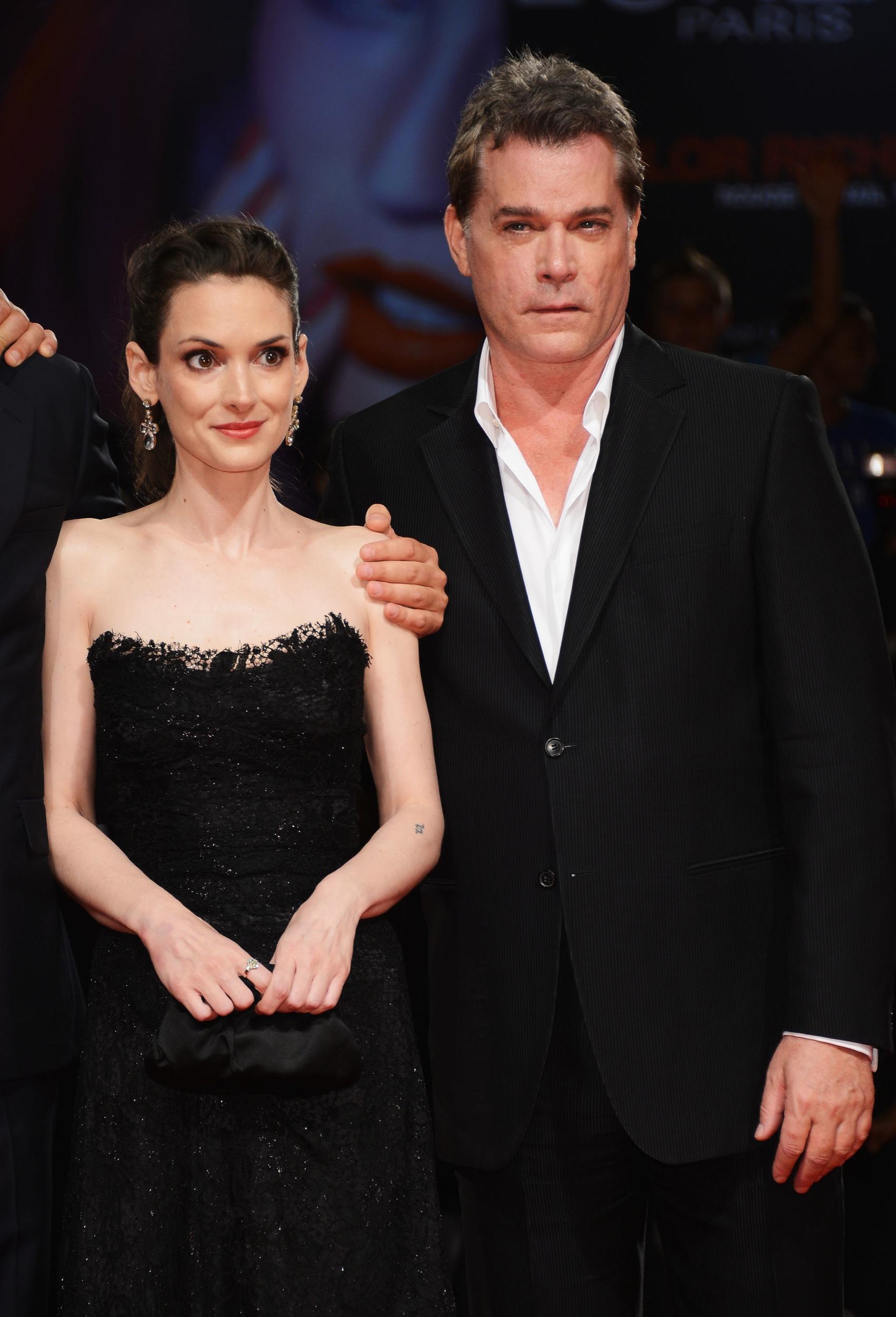 HQ_001.jpg HQ_001.jpg
