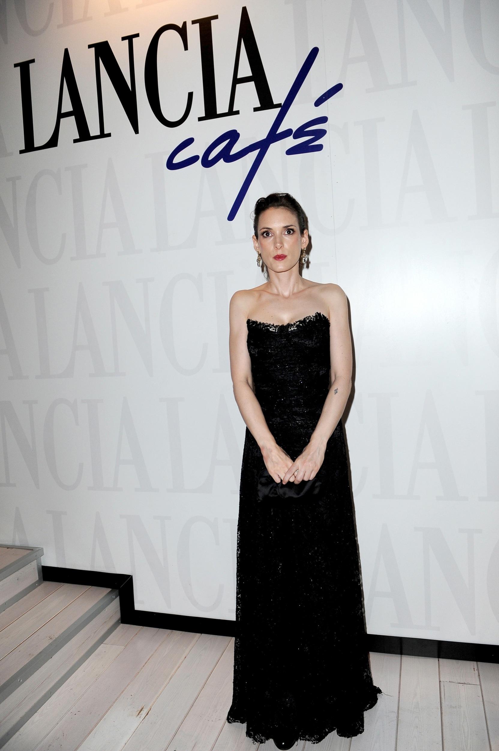 HQ_062.jpg HQ_062.jpg