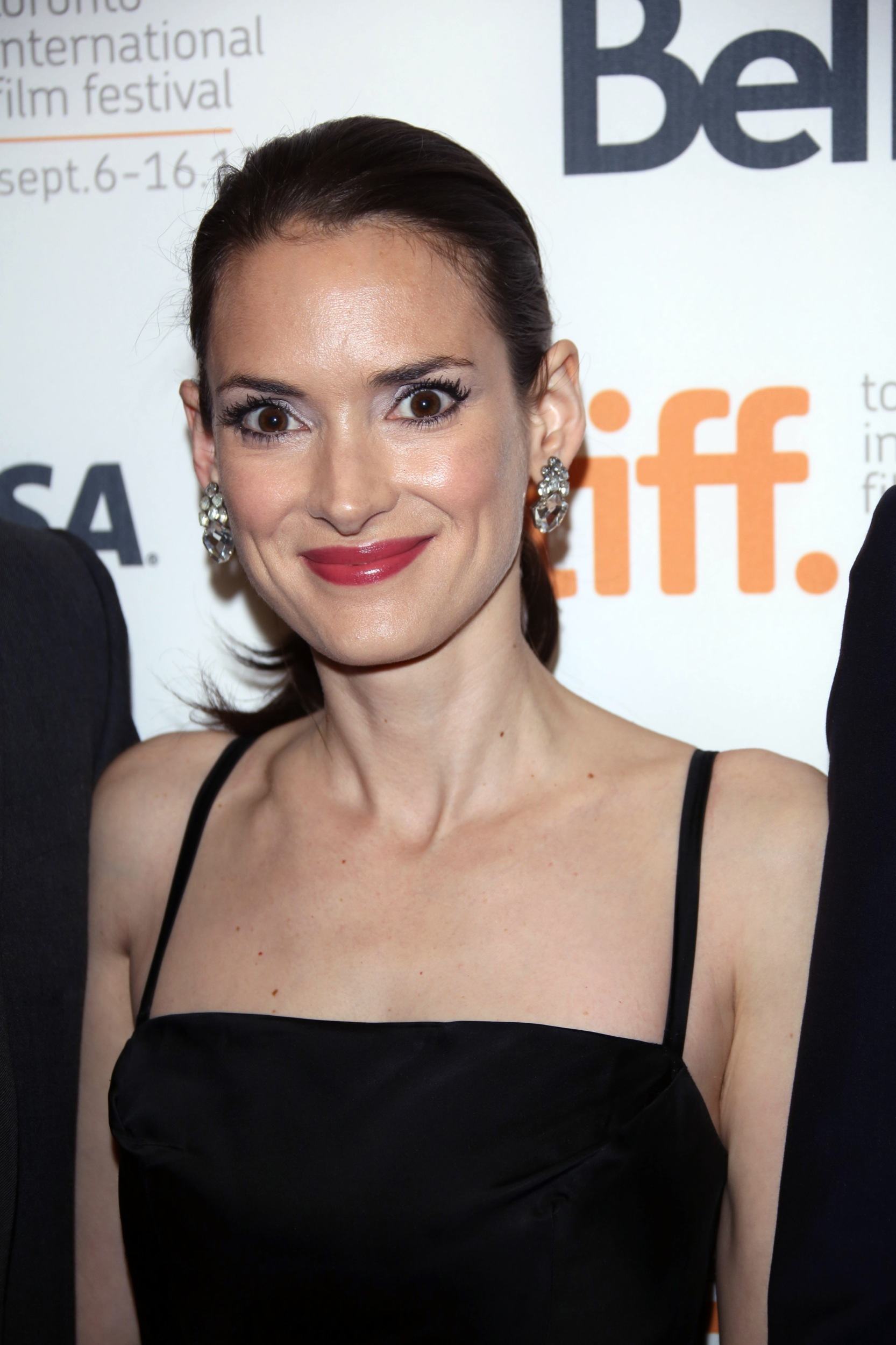 HQ_001.jpg HQ_001.jpg