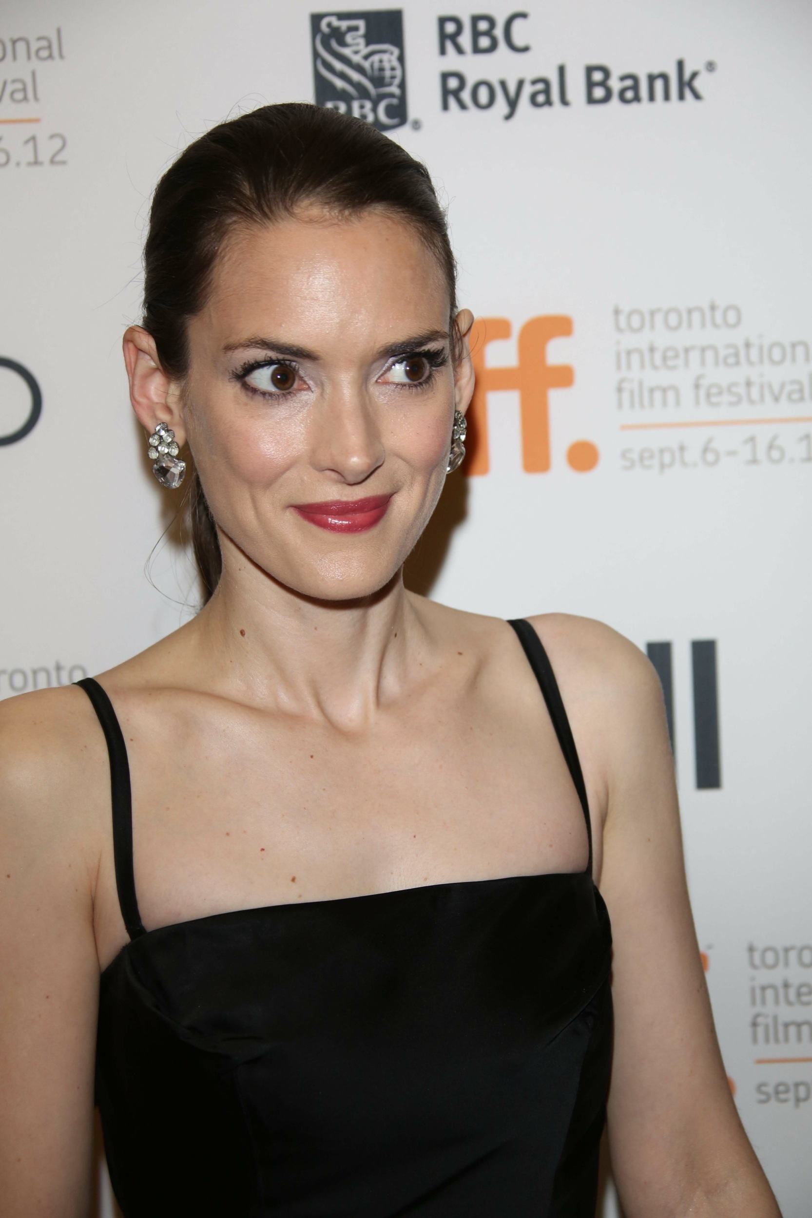 HQ_016.jpg HQ_016.jpg