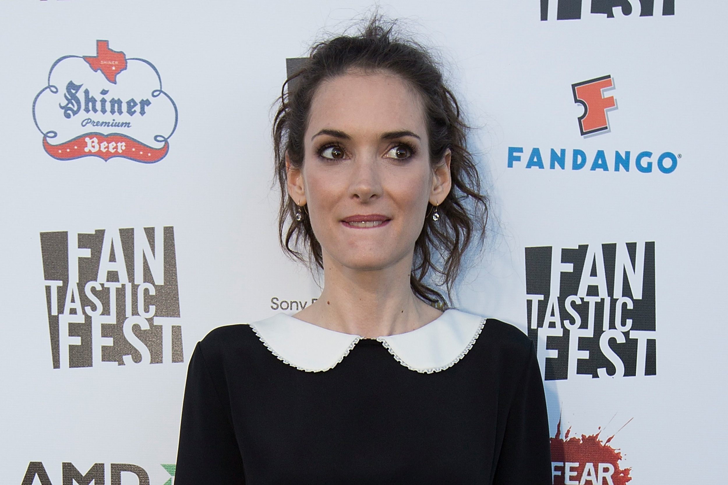 HQ_017.jpg HQ_017.jpg