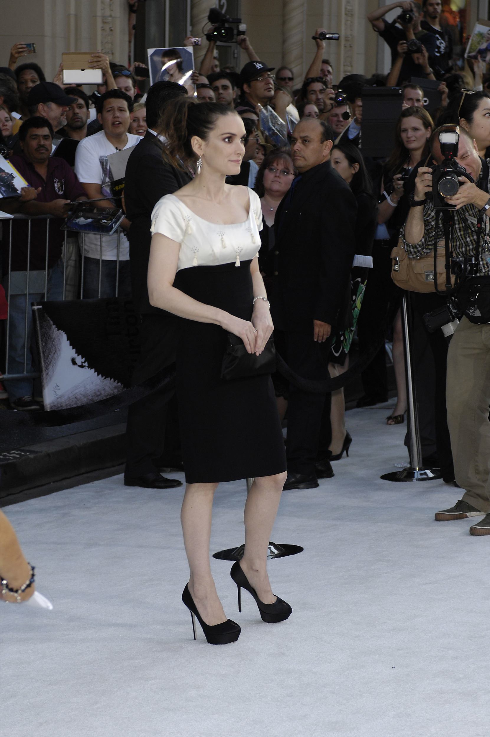 HQ_049.jpg HQ_049.jpg