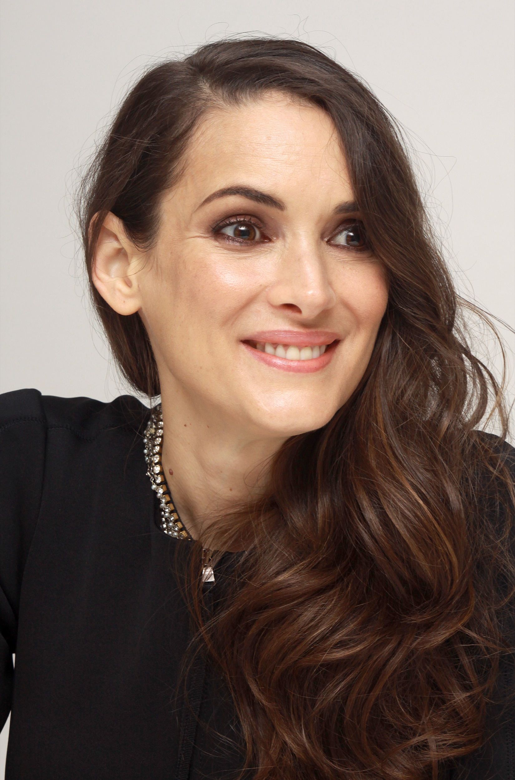HQ-002.jpg HQ-002.jpg