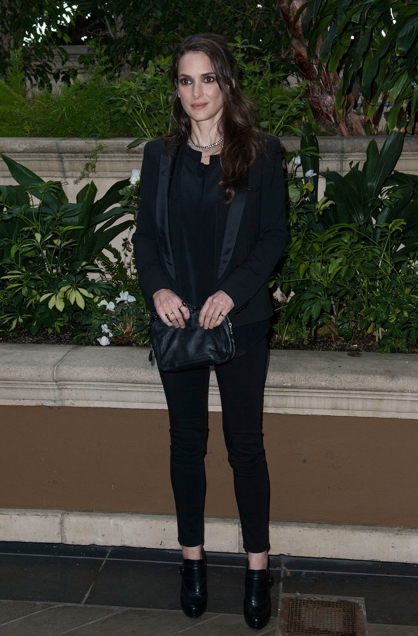 HQ-011.jpg HQ-011.jpg