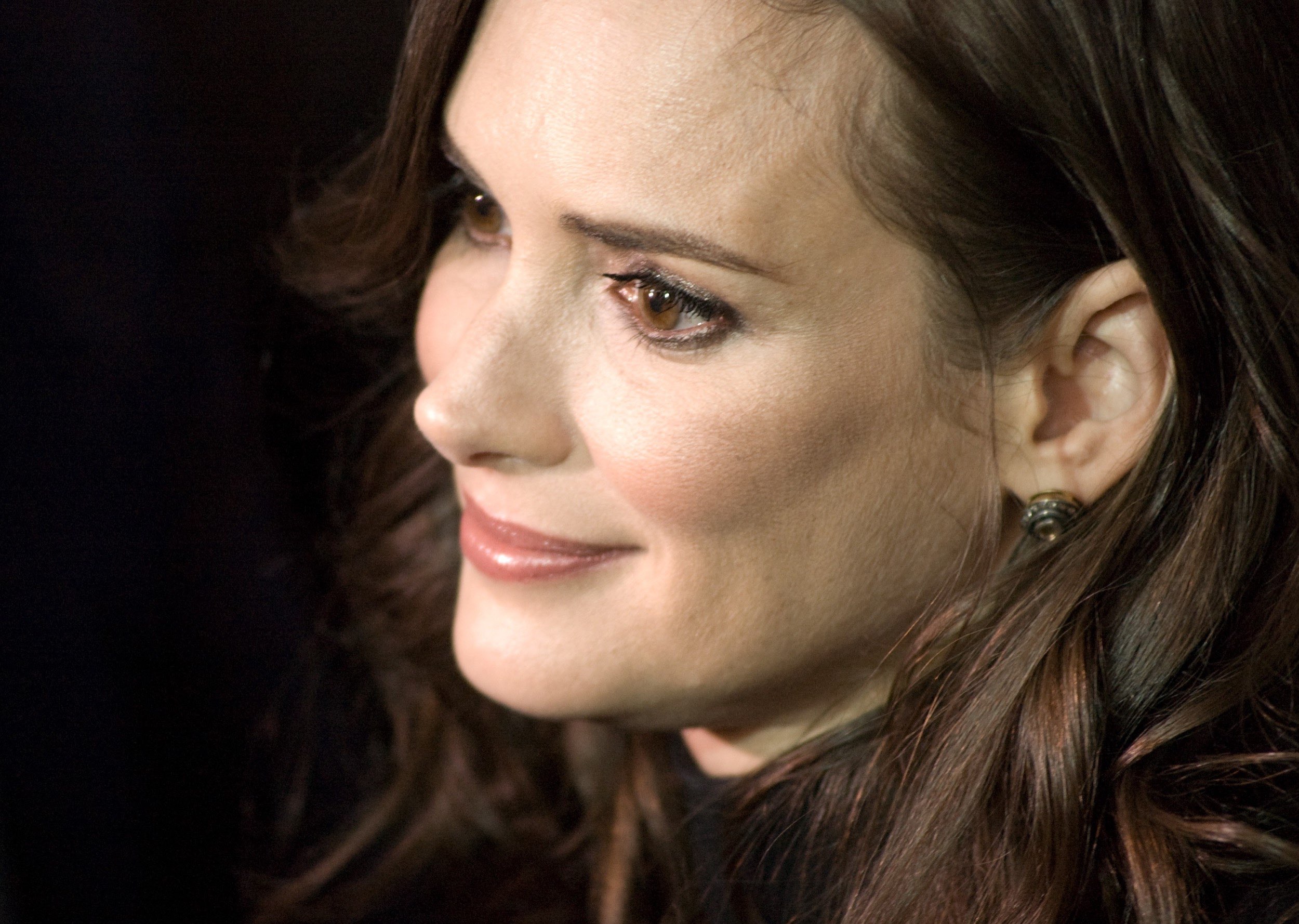 HQ_001.jpg HQ_001.jpg