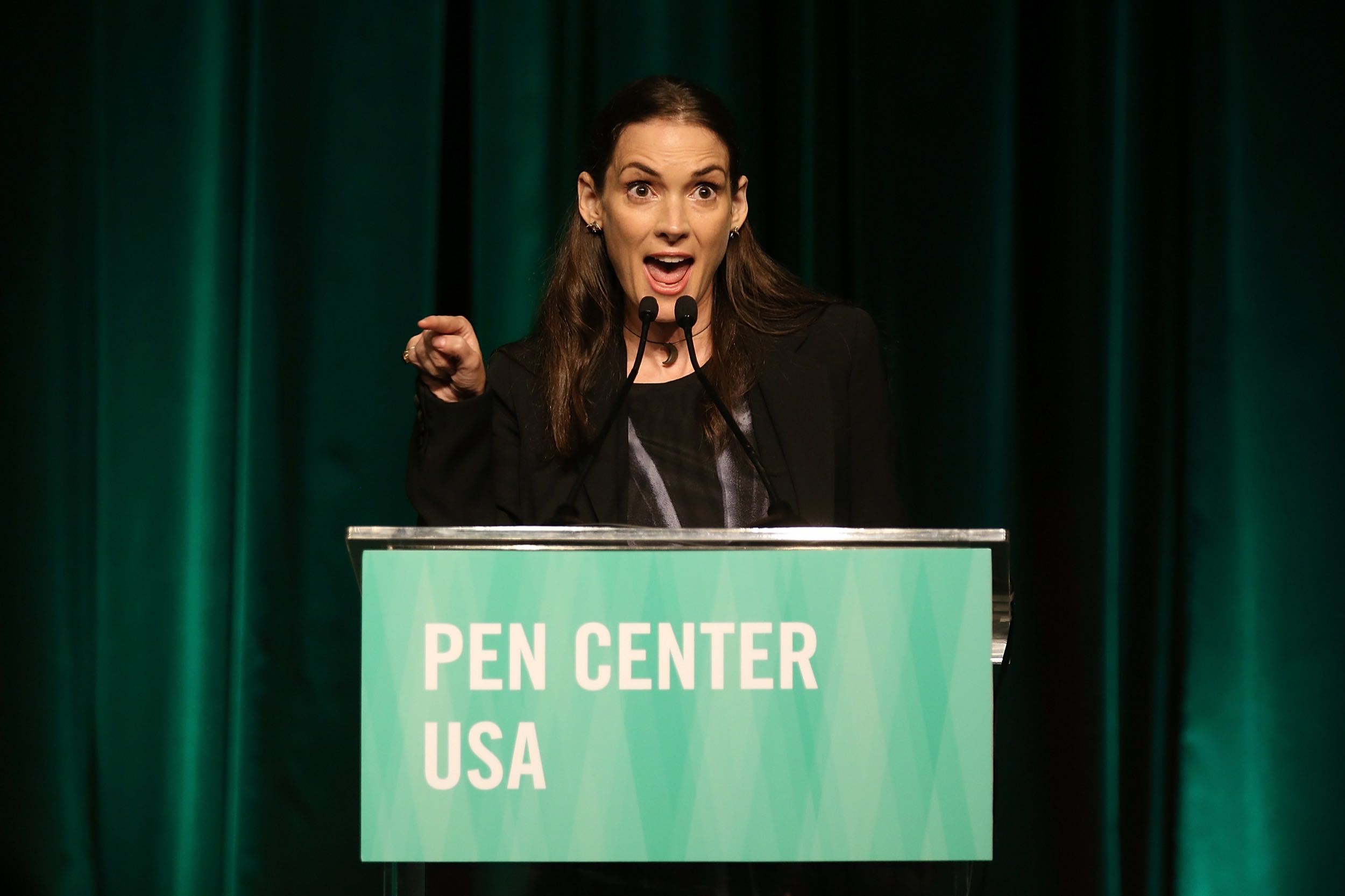 WF-PenCenterIsabelAllende_075.jpg WF-PenCenterIsabelAllende_075.jpg