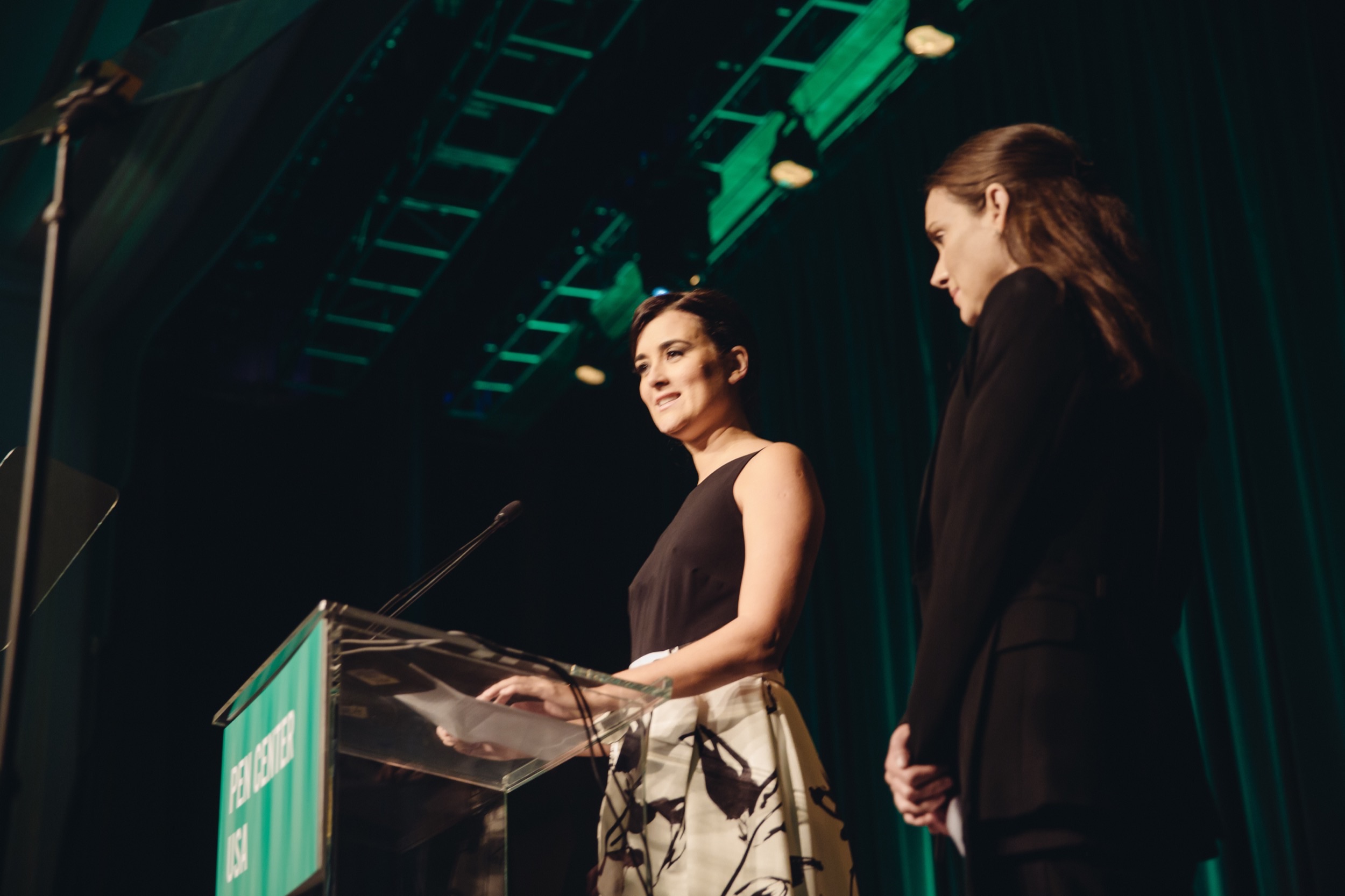 WF-PenCenterIsabelAllende_080.jpg