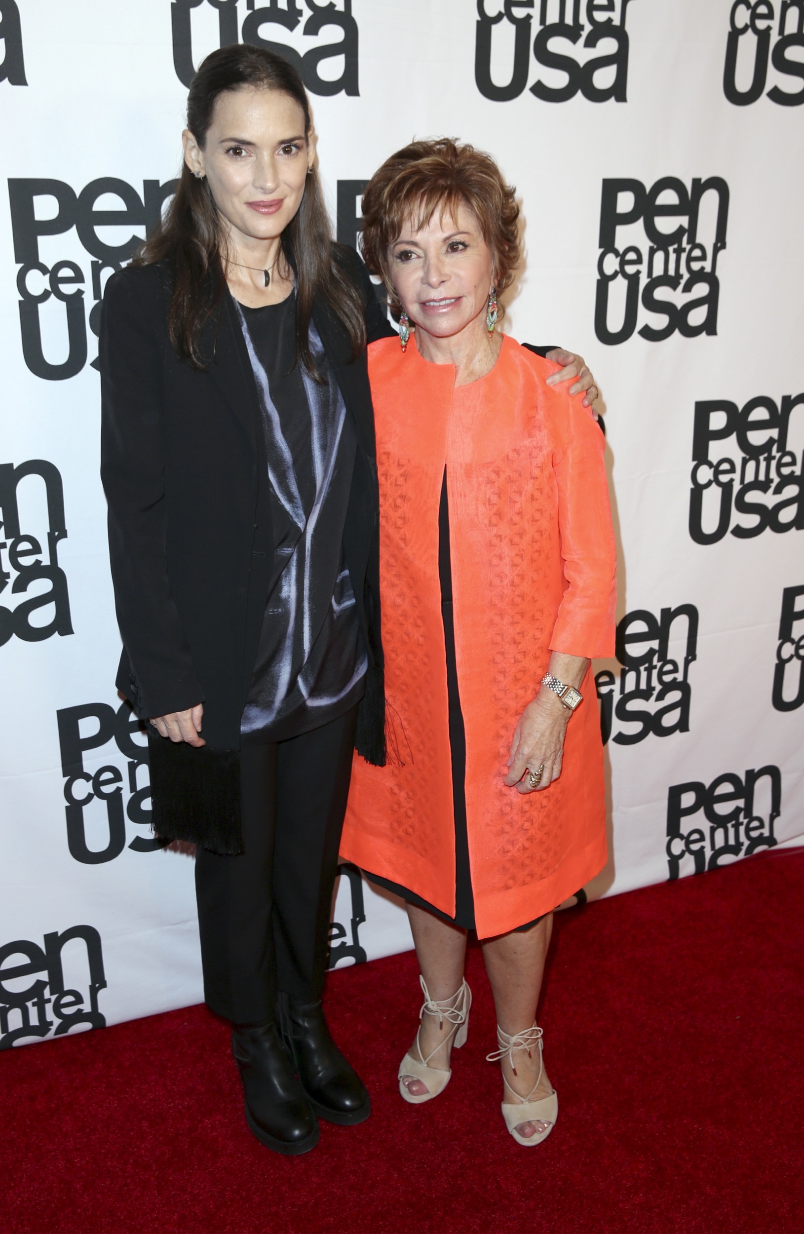 WF-PenCenterIsabelAllende_087.jpg