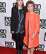 WF-PenCenterIsabelAllende_049.jpg