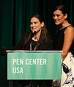 WF-PenCenterIsabelAllende_063.jpg