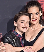 WF-StrangerThingsS2Premiere_152.jpg