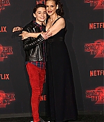 WF-StrangerThingsS2Premiere_195.jpg