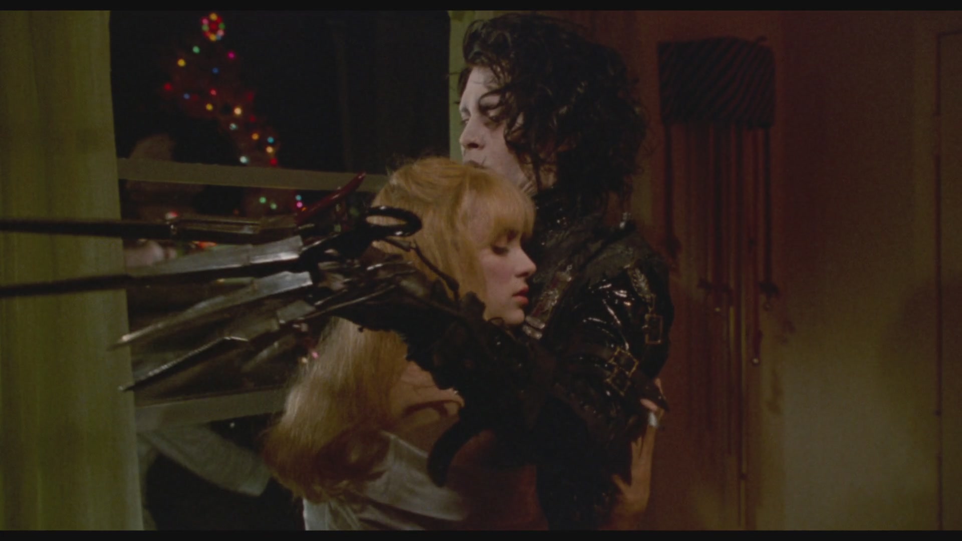 WF-EdwardScissorhands_490.jpg WF-EdwardScissorhands_490.jpg