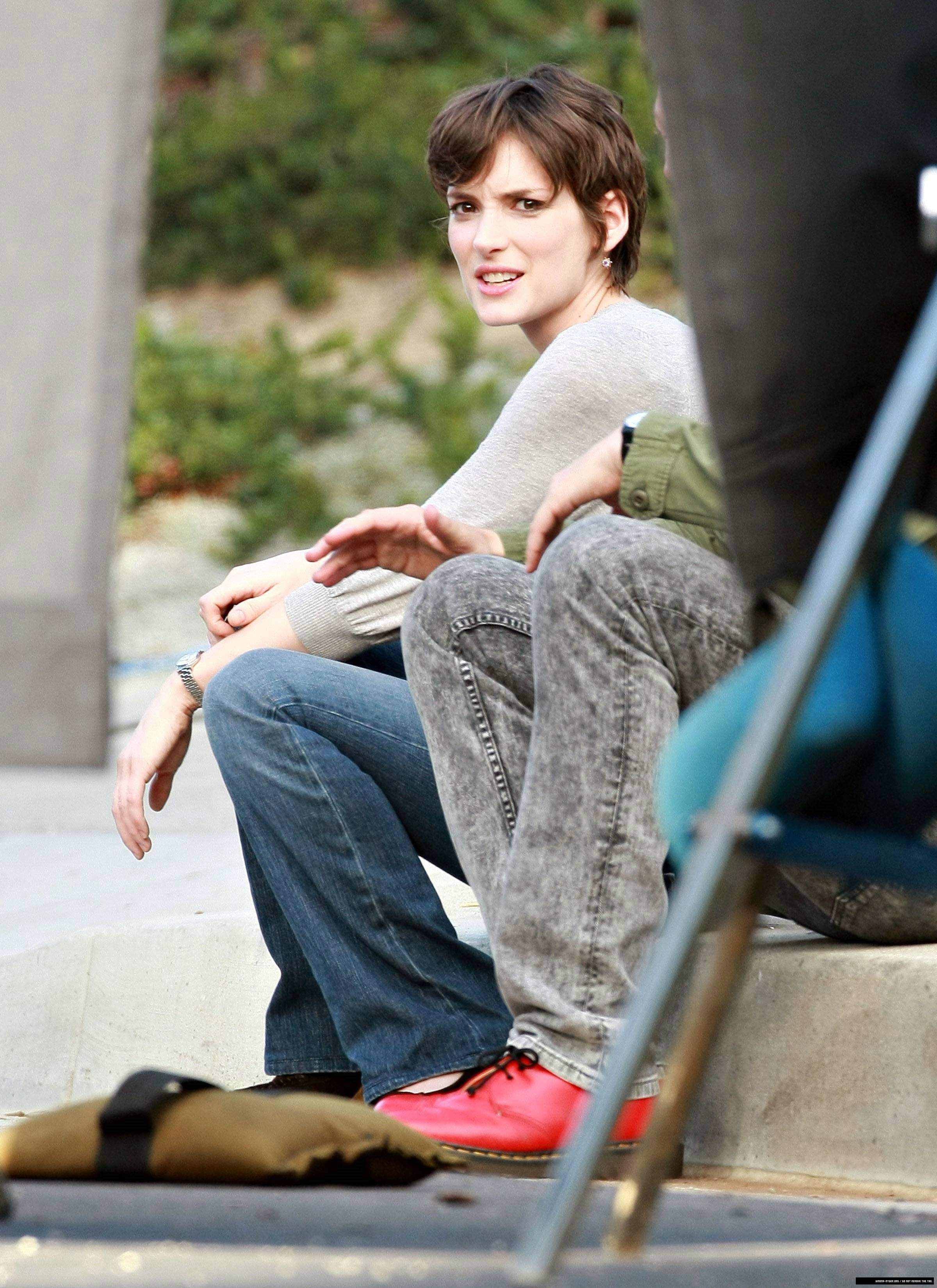 hq_016.jpg hq_016.jpg