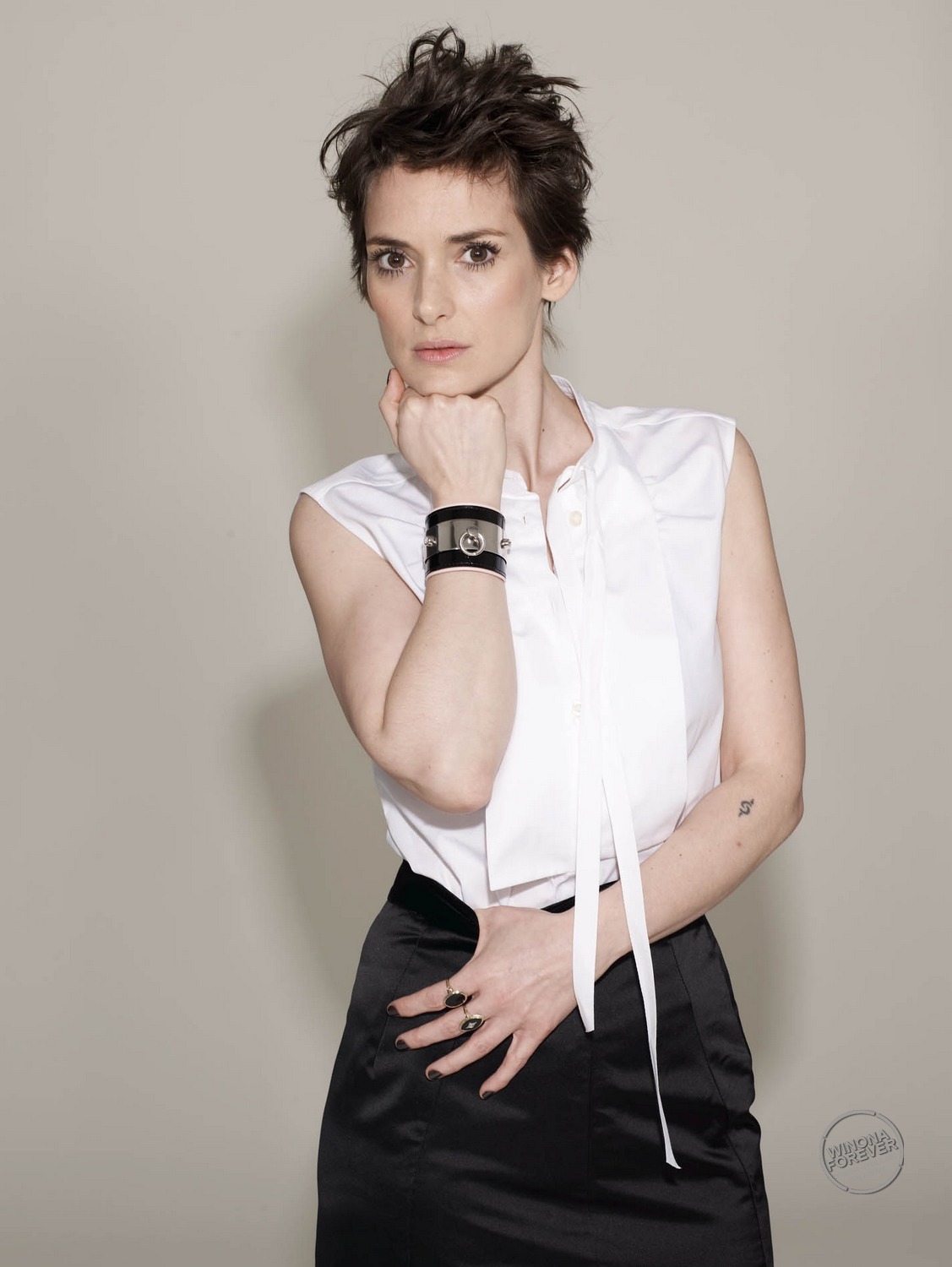 HQ-5_002.jpg