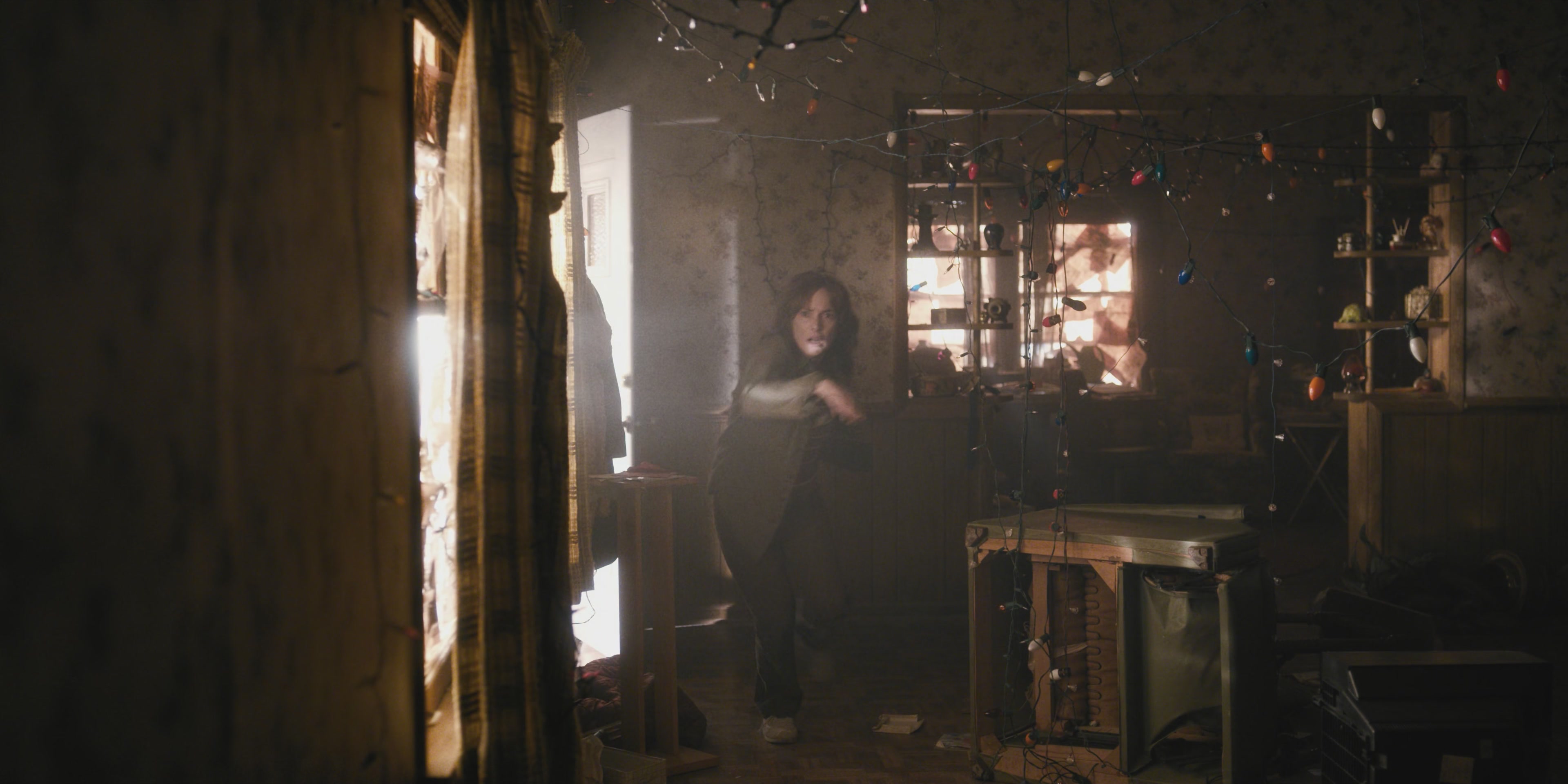 WF-StrangerThings104_280.jpg WF-StrangerThings104_280.jpg