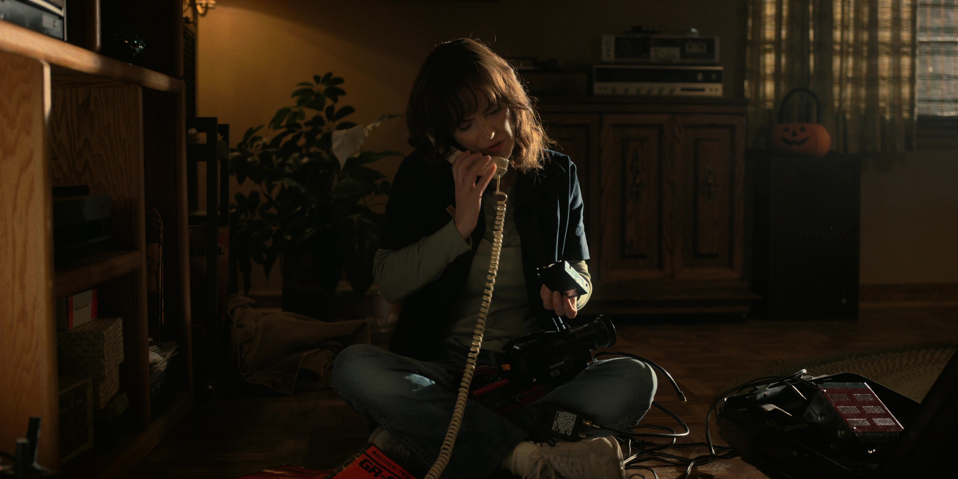 WF-StrangerThings203_116.jpg WF-StrangerThings203_116.jpg