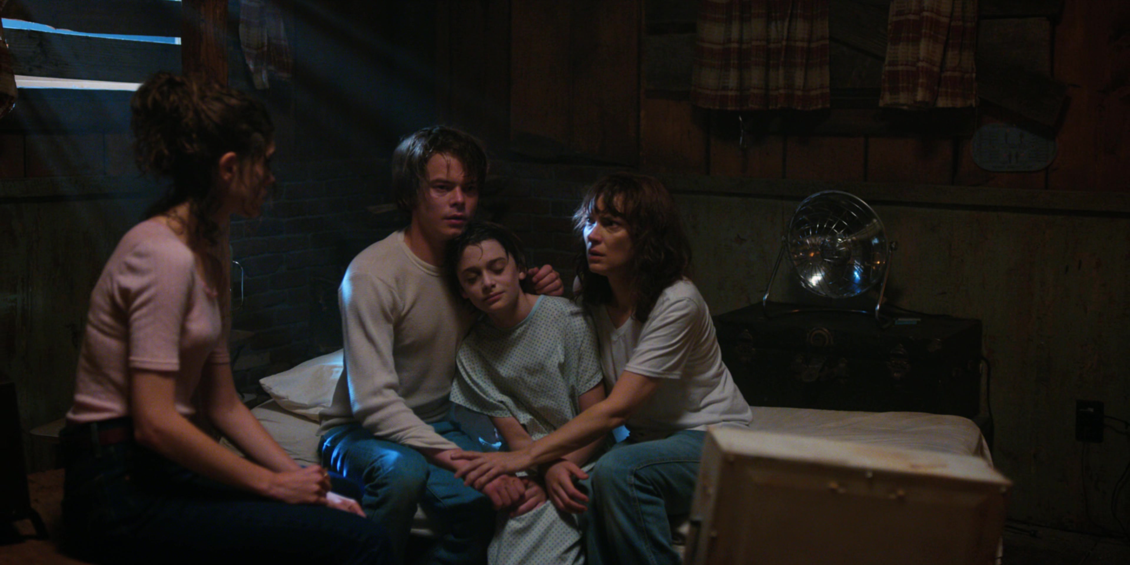 WF-StrangerThings209_138.jpg WF-StrangerThings209_138.jpg